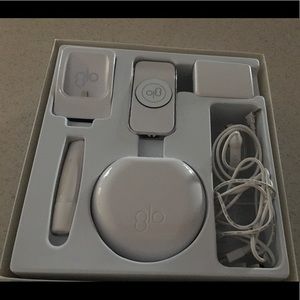 Glo teeth whitener kit